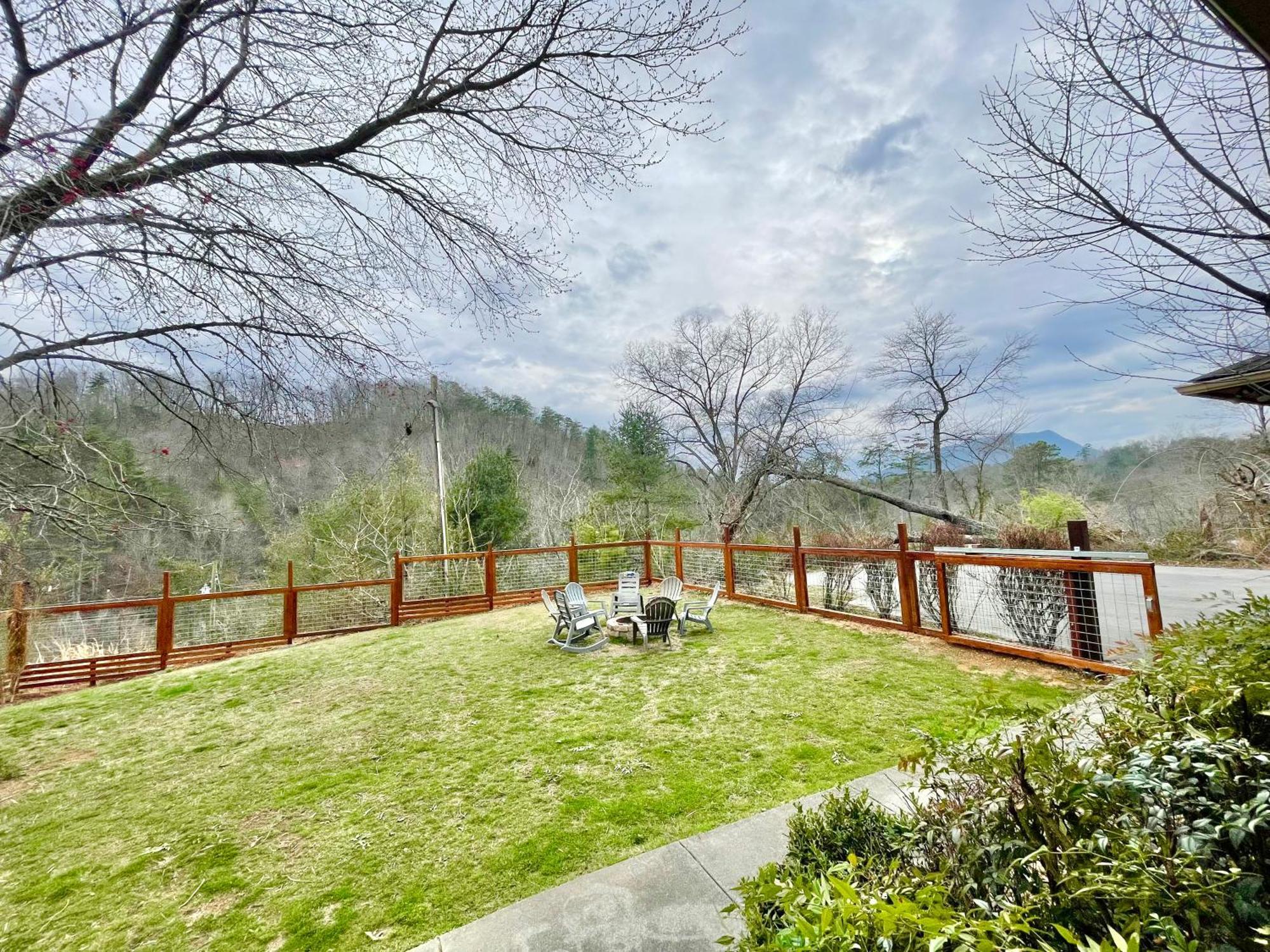 5Bedrooms*4King Beds*Outstanding Location*Hottub* 세비어빌 외부 사진