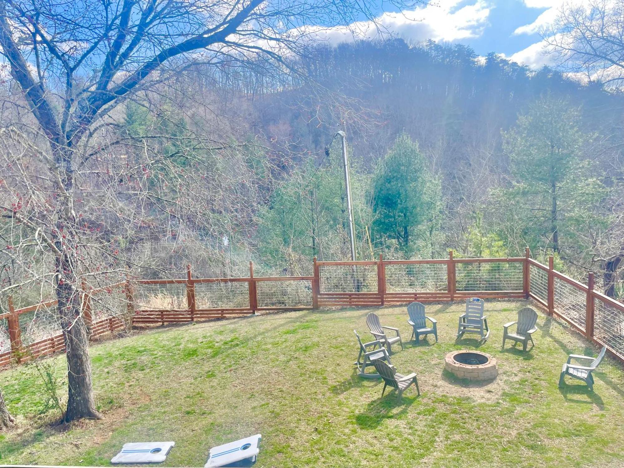 5Bedrooms*4King Beds*Outstanding Location*Hottub* 세비어빌 외부 사진