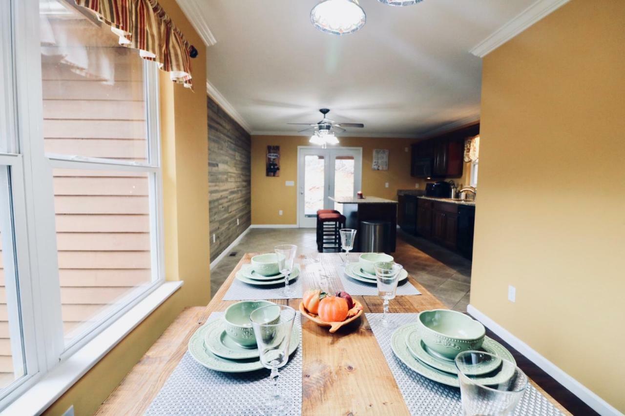 5Bedrooms*4King Beds*Outstanding Location*Hottub* 세비어빌 외부 사진