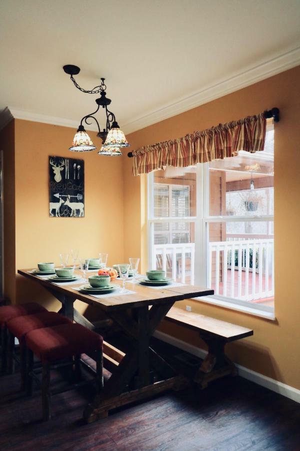 5Bedrooms*4King Beds*Outstanding Location*Hottub* 세비어빌 외부 사진