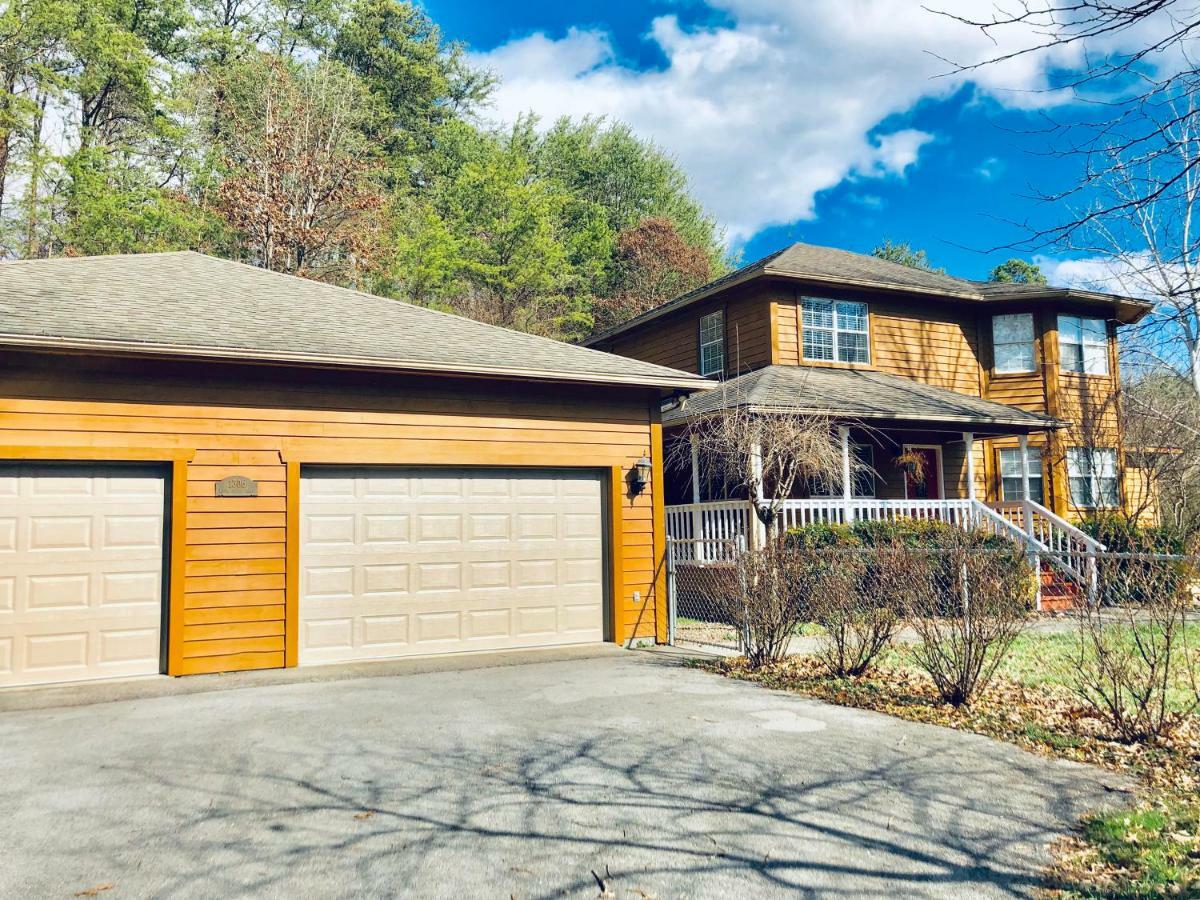 5Bedrooms*4King Beds*Outstanding Location*Hottub* 세비어빌 외부 사진